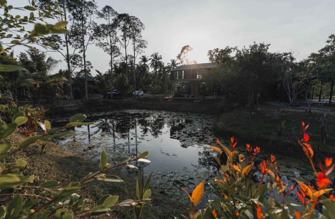 เป่าฟู่เฮ้าส์ Bao Fu'S House Villa Chumphon Exterior photo