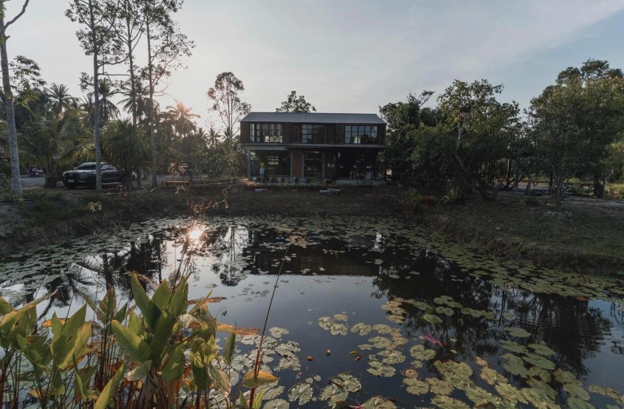 เป่าฟู่เฮ้าส์ Bao Fu'S House Villa Chumphon Exterior photo